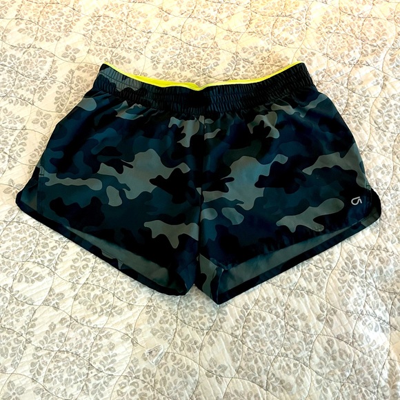 Gap Fit Pants - Gap Fit Camouflage Running Shorts
